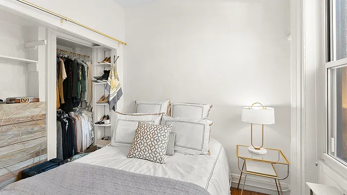 Rented by Corcoran | media 19