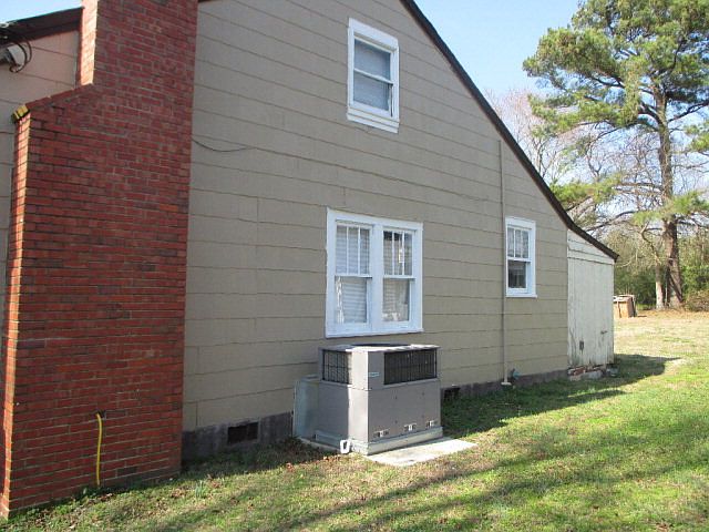 2nd image of 223 School St