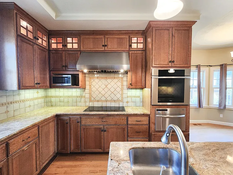 531 Harvard Rd — Photo 46