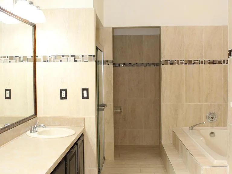 7705 Forest Green Ln — Photo 20