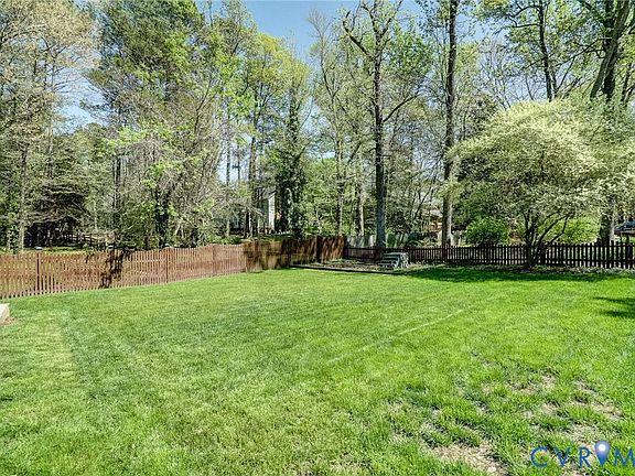 5th image of 11214 Fox Meadow Dr