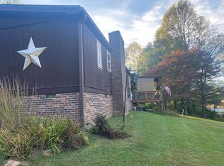 39 Candy Dandy Ln, Franklin, NC 28734