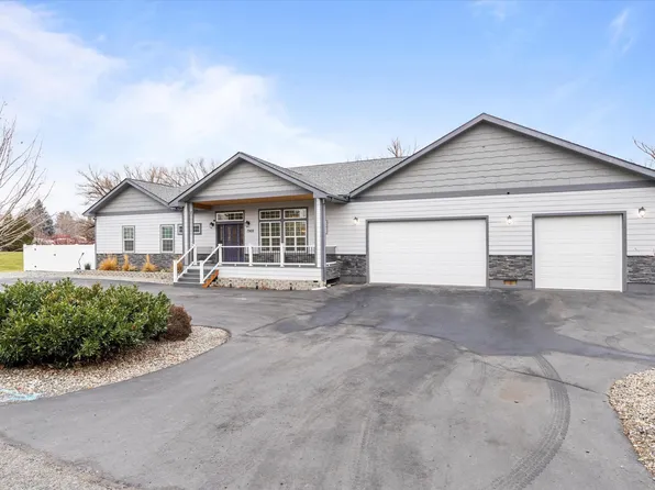 7905 Bachelorview Dr, Yakima, WA 98903