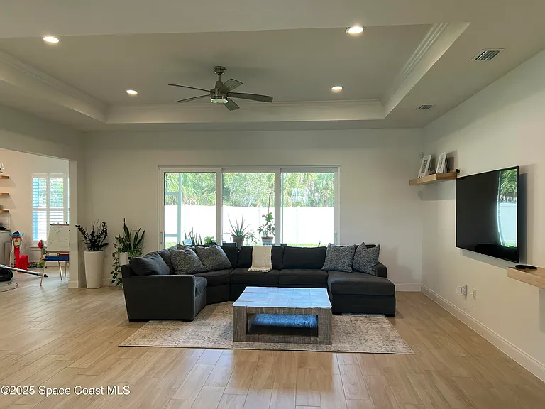 4305 Negal Cir — Photo 6