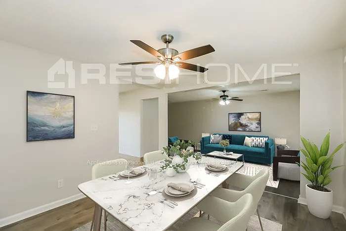 8154 Huntington Dr — Photo 4