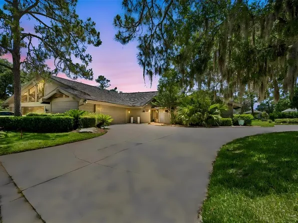 5335 Sand Crane Ct, Zephyrhills, FL 33543