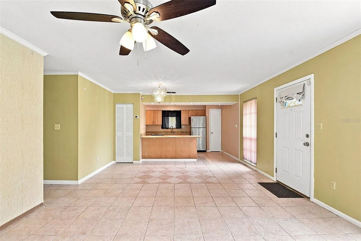 2 bed, 2.0 bath, 992 sqft, $1,525 — Photo 1