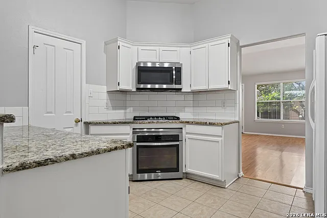 6635 Shady Bend Dr — Photo 11