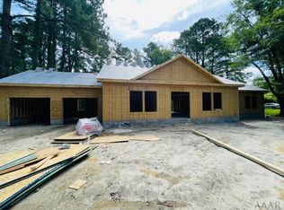 501 NW Backwoods Rd, Moyock, NC 27958