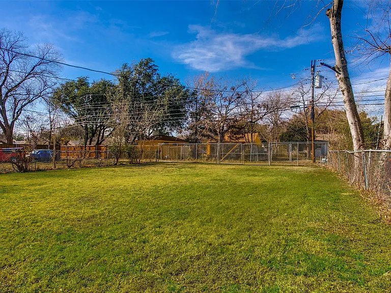 7619 Morton St — Photo 25