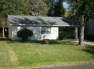 1737 W Scott St, Springfield, MO 65802