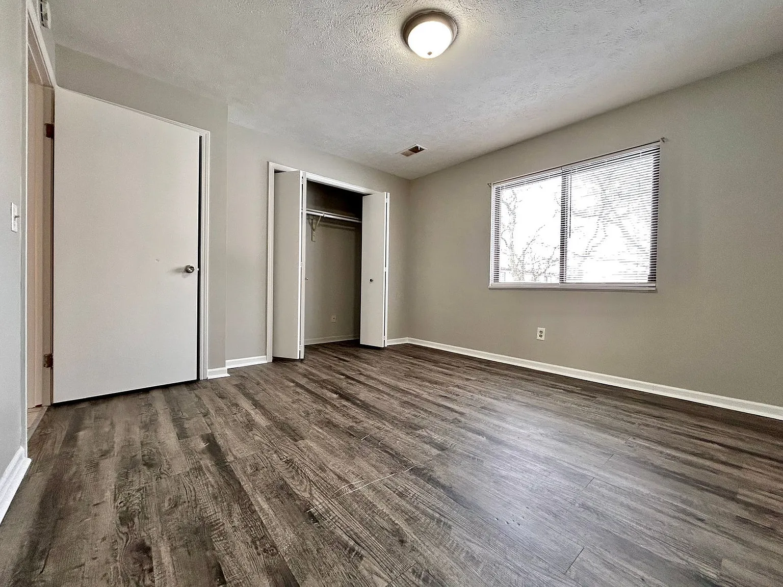 2 bed, 1.0 bath, 850 sqft, $1,500 — Photo 3