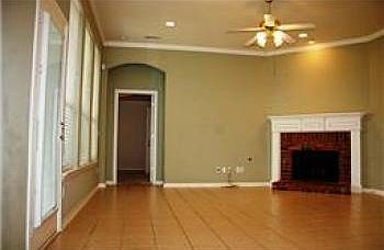 5th image of 9017 Riverchase Dr