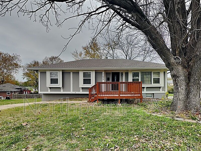 1st image of 11624 Palmer Ave