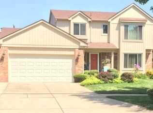 4953 Martin Rd, Warren, MI 48092