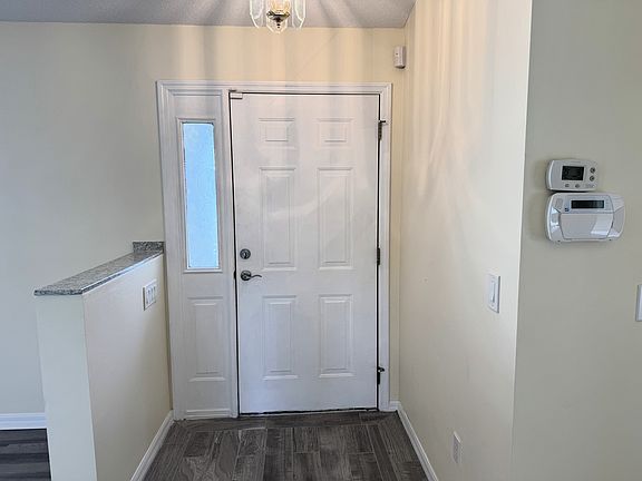 4th image of 54 Westmount Ln