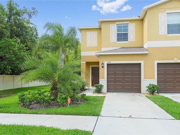 2nd image of 2104 Golden Falcon Dr