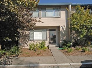 400 Harvest Ln, Santa Rosa, CA 95401