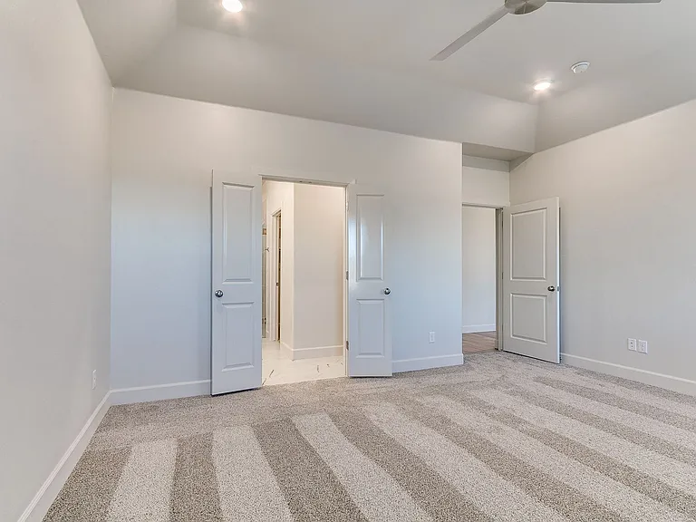 16025 Zamora Ln — Photo 39