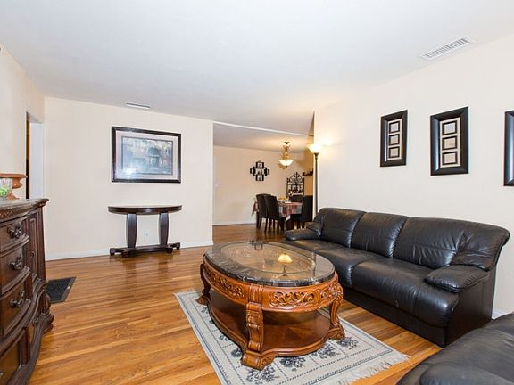 2nd image of 3903 N Frijo Ave