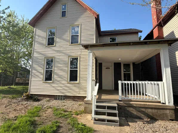 1019 4th St NW, Canton, OH 44703