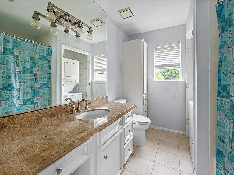 2142 Sul Ross St #A — Photo 5
