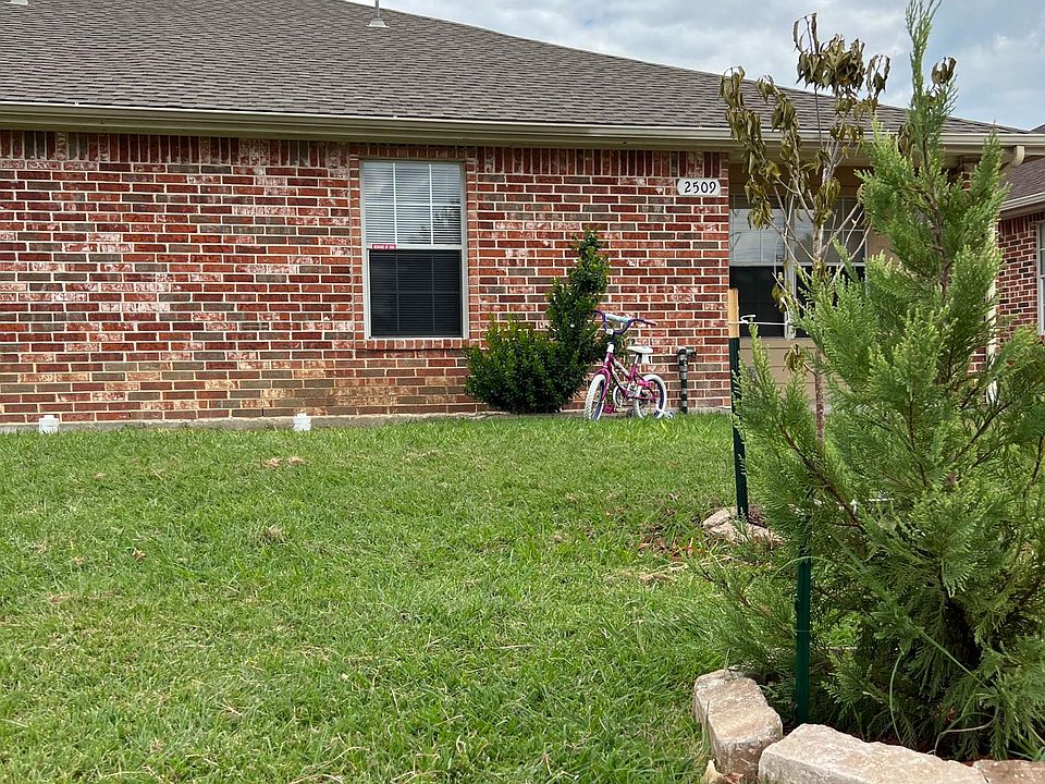 1st image of 2509 Summer Place Dr