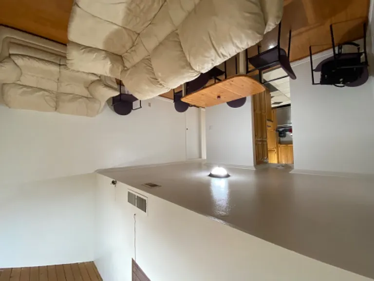 10331 Lindley Ave — Photo 6