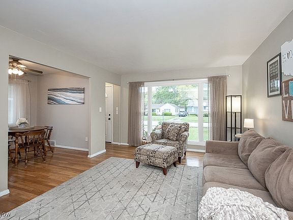 4th image of 30229 Westlawn Dr