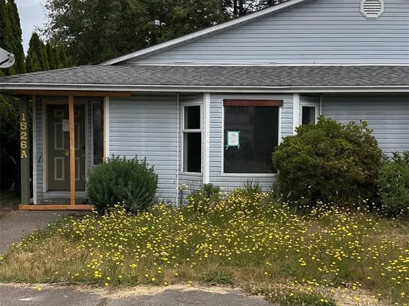 1526 Burgess Rd #A, Courtenay, BC V9N 5W8