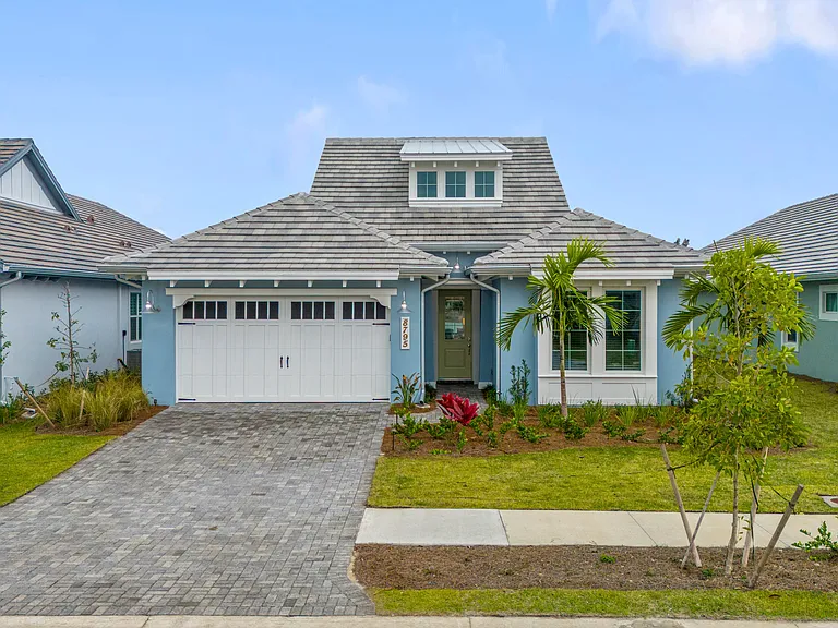 8795 Calypso Ct — Photo 4