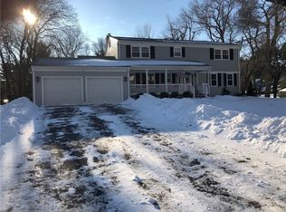 56 Windermere Way, Warwick, RI 02886