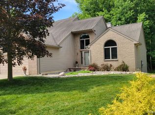 2029 Chestnut Cres, Saline, MI 48176