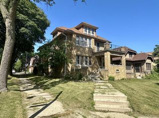 2803 N 53rd St #2805, Milwaukee, WI 53210