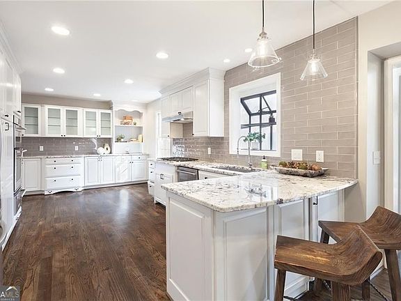 5th image of 1050 Lakemont Trce