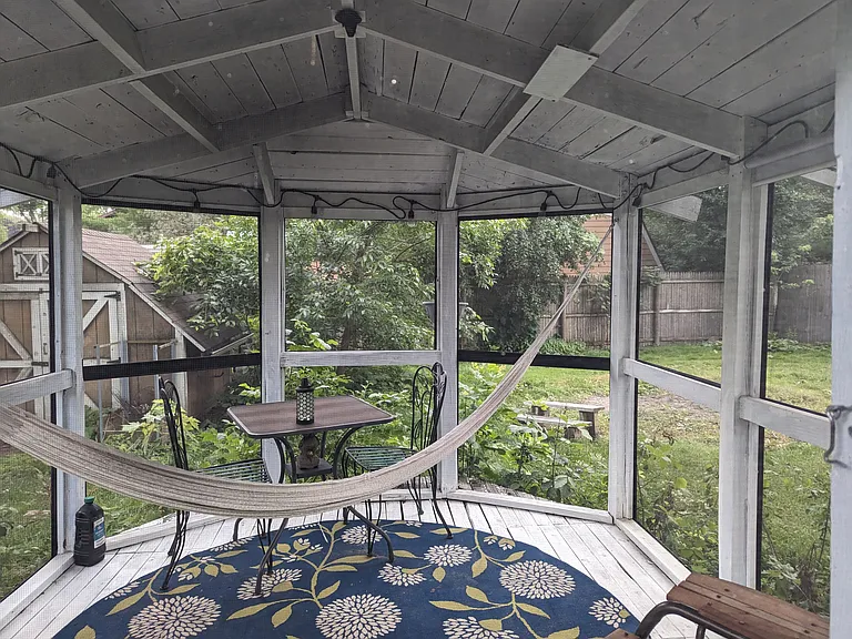 1629 Virginia St — Photo 19