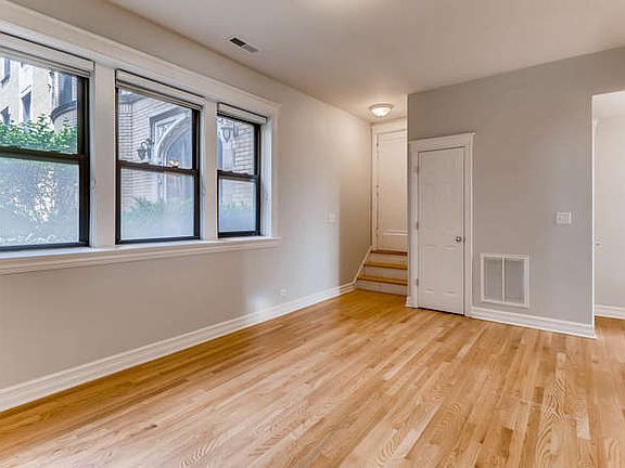 2nd image of 4615 N Paulina St APT G