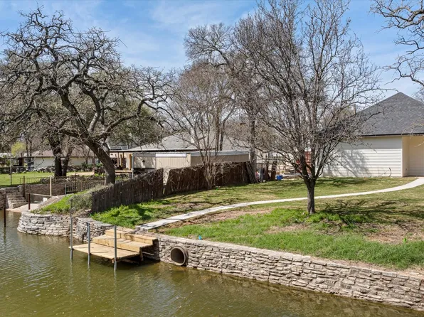 4403 N Port Ridglea Ct, Granbury, TX 76049