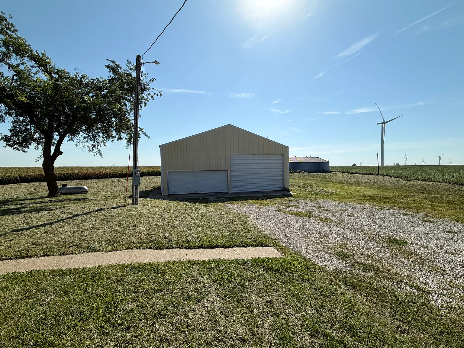 5 bed, $1,100 — Photo 3