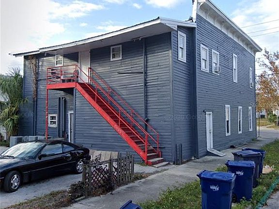 2nd image of 1221 E Columbus Dr