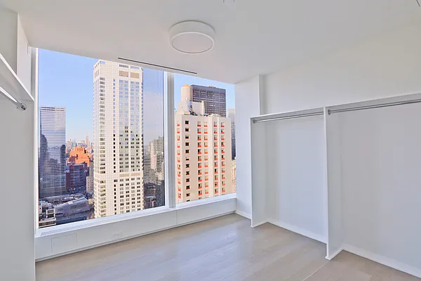 Rented by Oxford Property Group | media 27