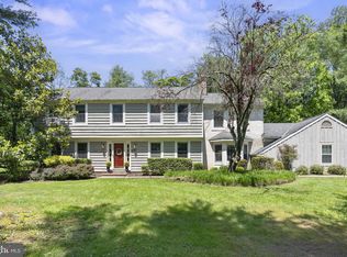 1 Pine Dr, Chester Springs, PA 19425