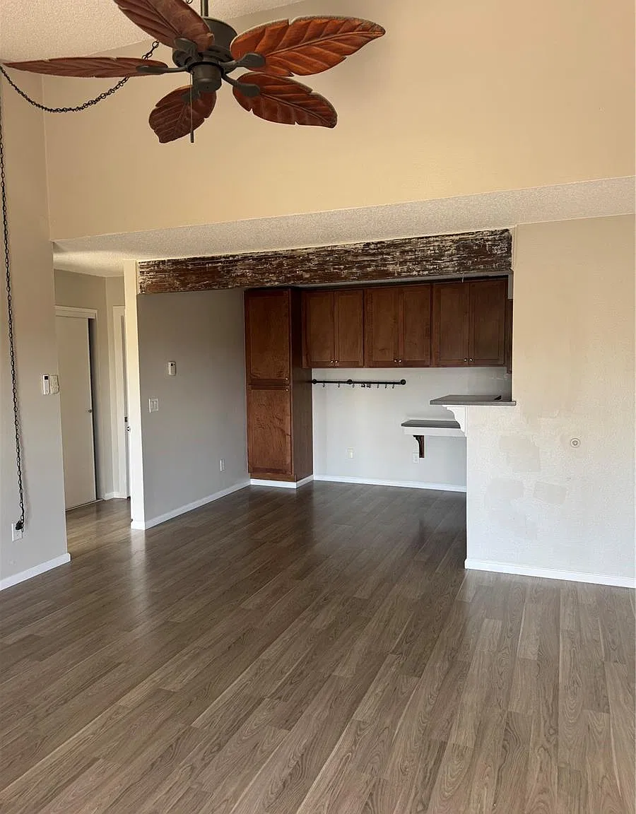 1 bed, 1.0 bath, 720 sqft, $1,595 — Photo 1