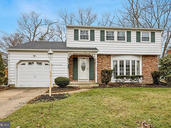 2nd image of 34 White Birch Rd