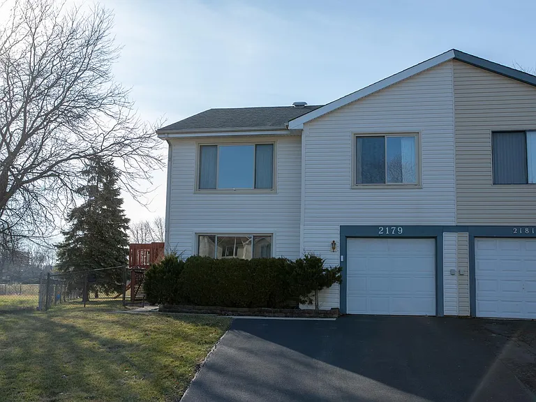 2179 Wildwood Ct — Photo 1