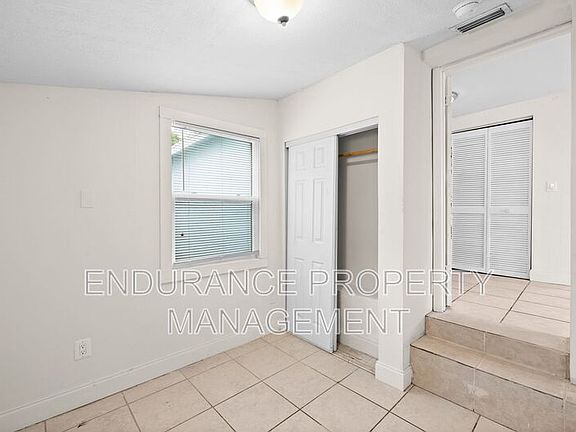 2nd image of 140 W 15th St