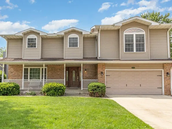 3631 Saint Andrews Ct, Crown Point, IN 46307