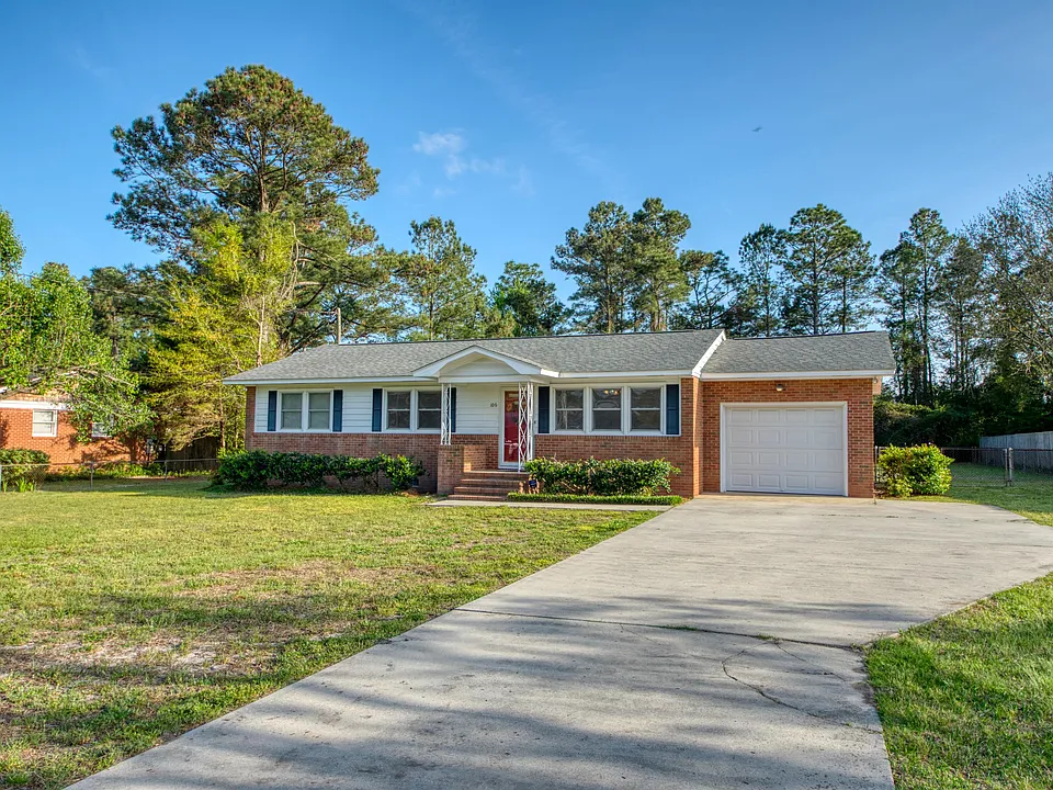 106 Pinecliff Dr