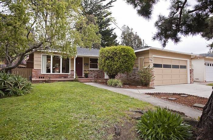 1st image of 807 Crespi Dr
