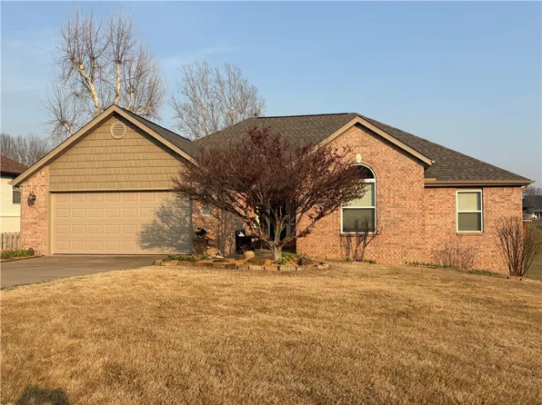 3955 Shannendoah Ln, Springdale, AR 72762